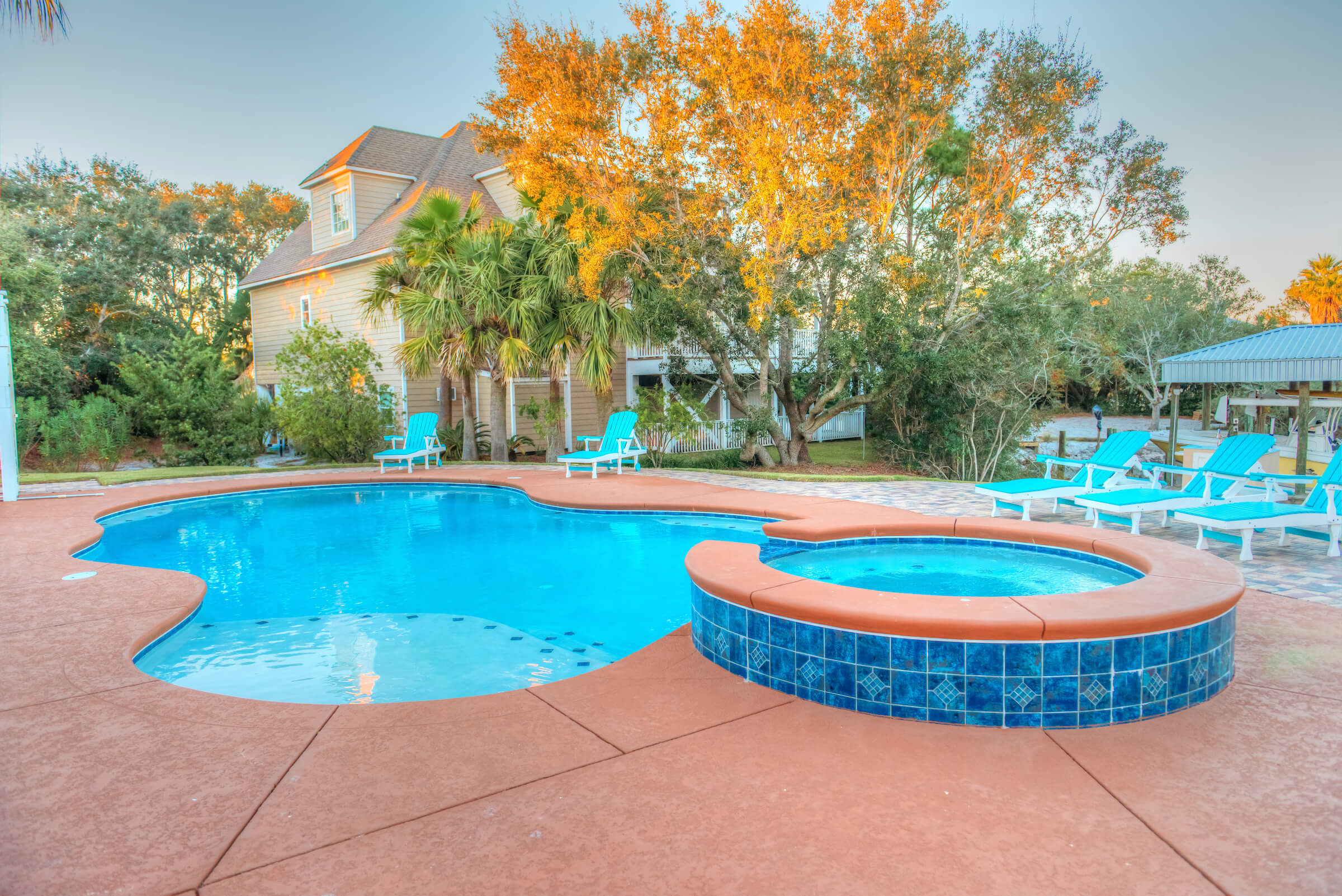 Luxury Swimming Pools & Spas Gulfport, MS Cox Pools